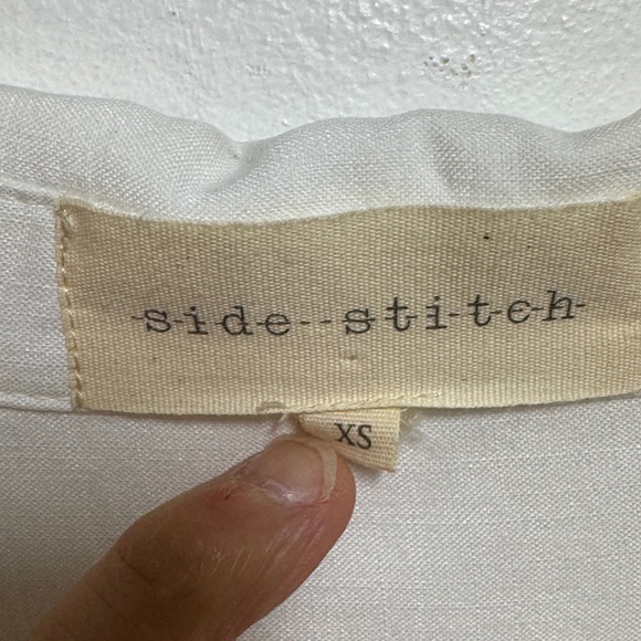 Side Stitch Cream Button-Up Blouse - Picture 2 of 8